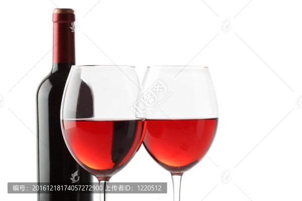 兩杯紅酒和一瓶隔離