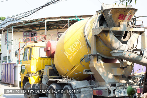 新型建筑水泥攪拌車