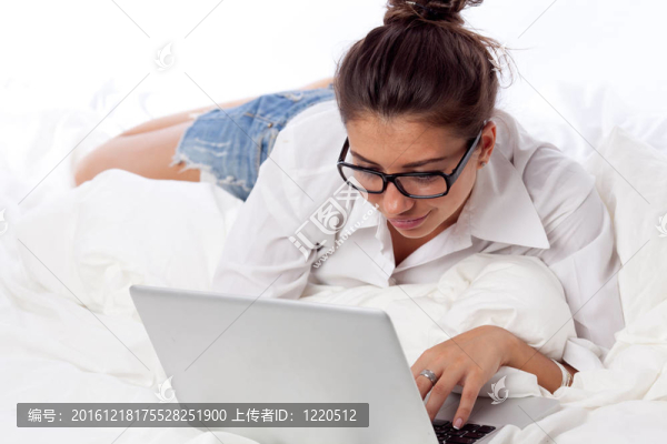女人的筆記本電腦