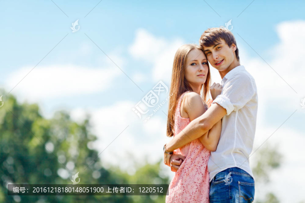年輕的夫婦