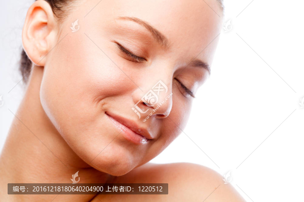 美女臉部特寫。