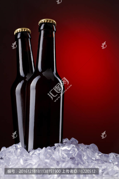 兩瓶啤酒