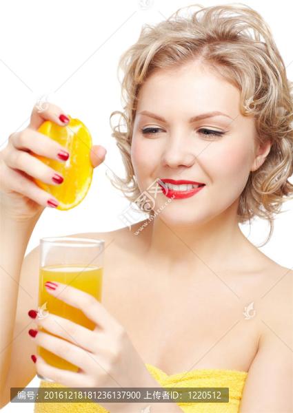 女子榨橙
