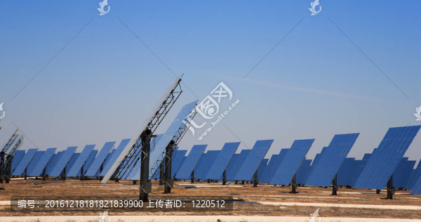 圓形布置的太陽能熱電廠反射板
