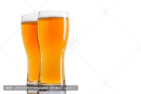 兩杯啤酒
