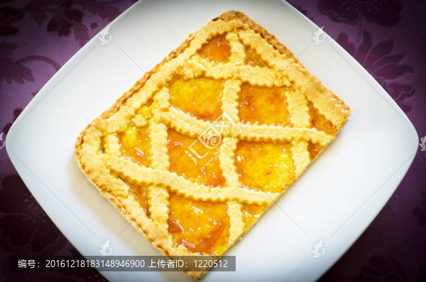 果餡餅充滿杏片