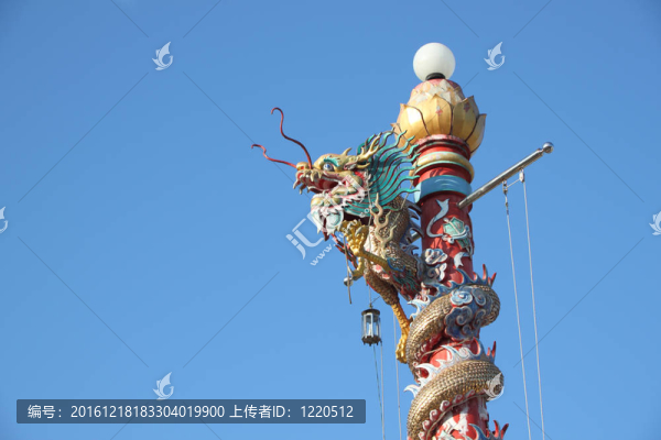 頂龍燈桿來自尖竹汶泰國。