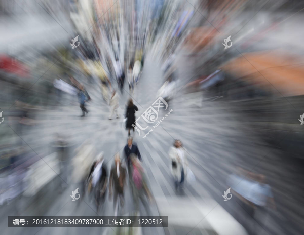 圍觀的人