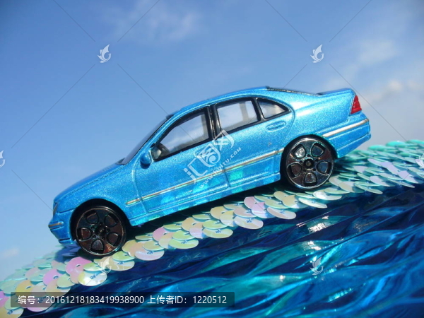小型車