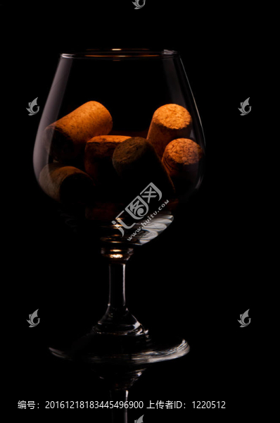 Cork在玻璃