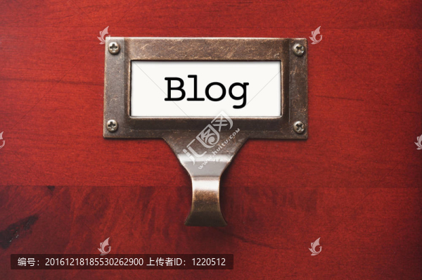 有光澤的木柜與博客文件標(biāo)簽