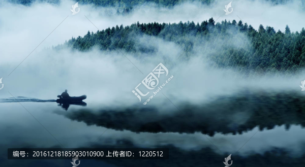 山上的湖
