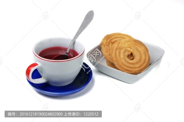 一杯茶和餅干。