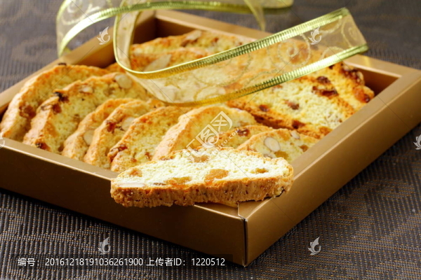傳統(tǒng)的意大利脆餅