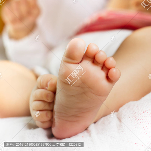 新生嬰兒的腳