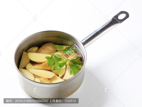 鍋里的土豆