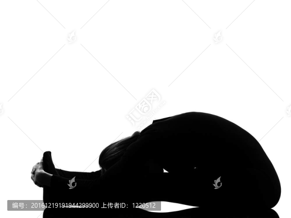 女人背部伸展瑜伽姿勢
