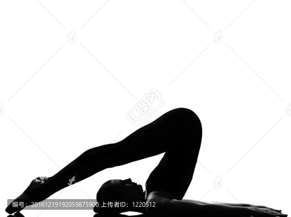 女芭蕾舞演員式肩倒立瑜伽姿勢