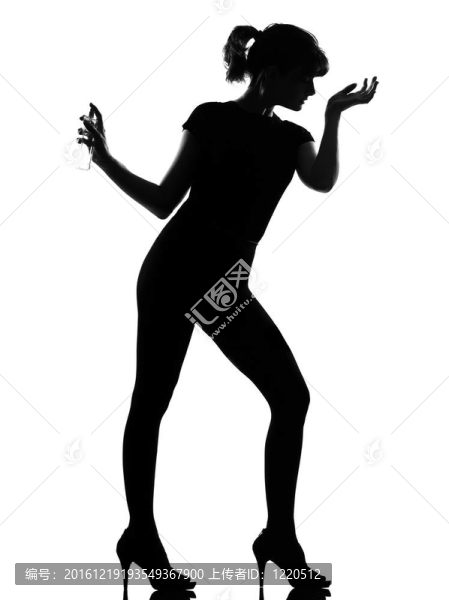 聞香水的剪影女人