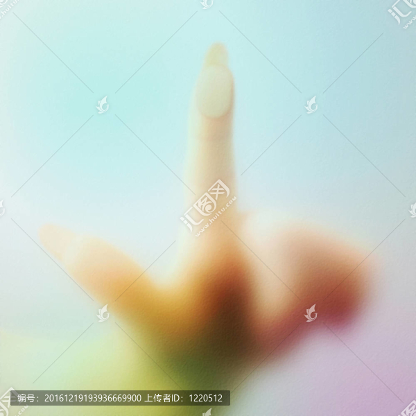 女性的手指