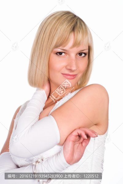 白衣少女