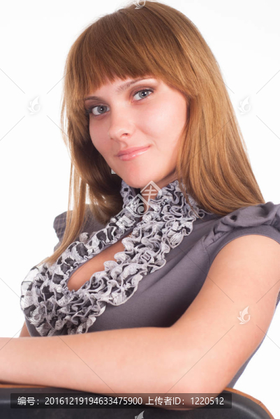 美麗的女孩在白色