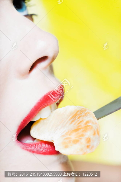 女人肖像吃Tangerine夜店片