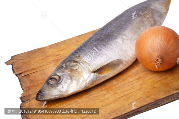 老廚房帶洋蔥的鯡魚