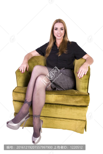 坐在椅子上的女人