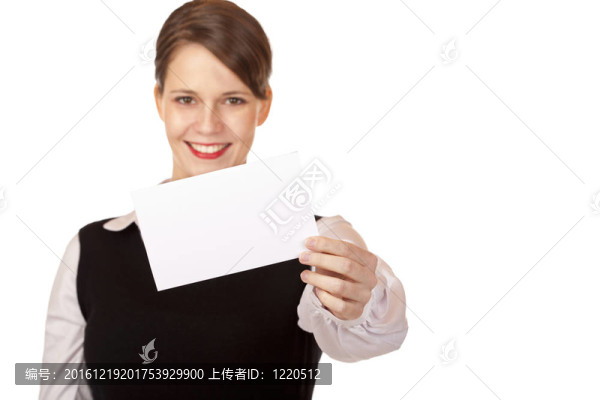 年輕笑容女子手持名片