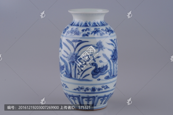 明成化,水藻紋青花瓷,罐