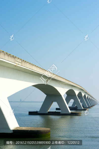 長(zhǎng)的橋