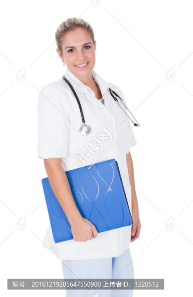 醫(yī)生用聽(tīng)診器的女人微笑