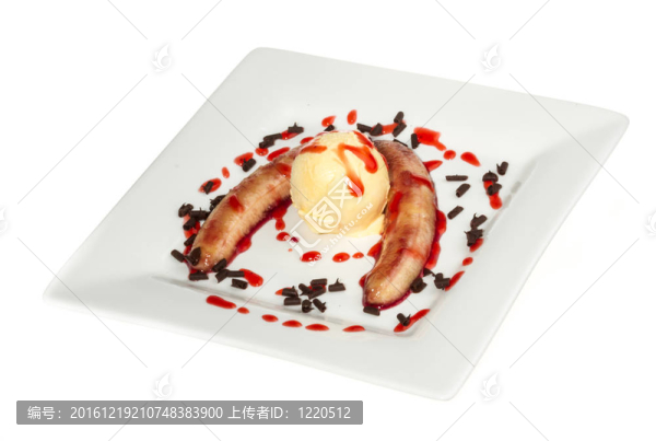 烤香蕉香草冰淇淋和焦糖糖漿；隔離O