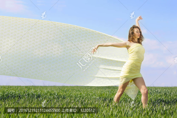 年輕漂亮的女人