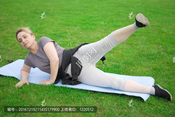 中年婦女鍛煉