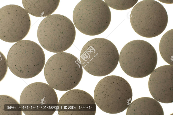 藥丸和維生素對(duì)白色
