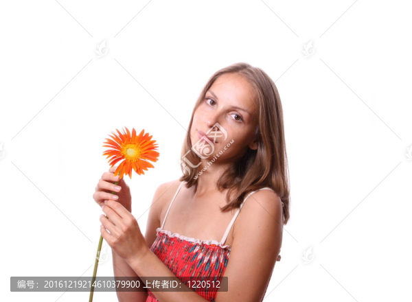 有花的女人；孤立的