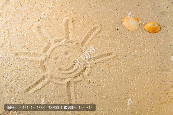 陽(yáng)光在沙灘上
