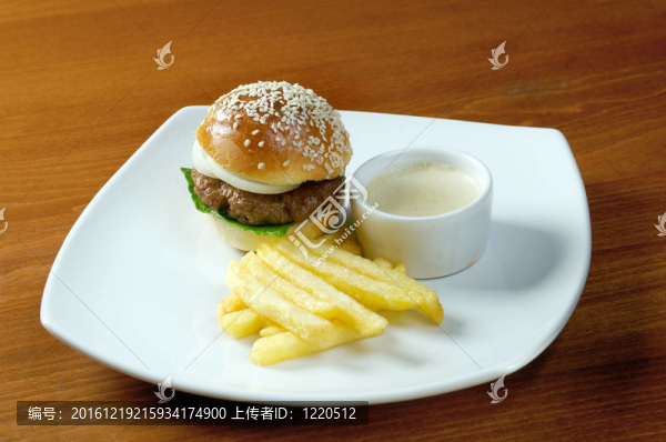 漢堡配薯?xiàng)l