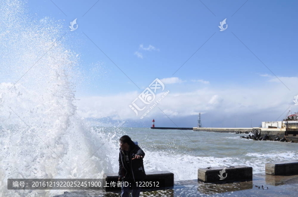 混凝土港口海浪破壞