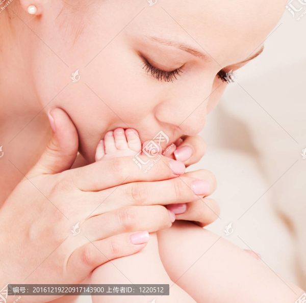 母親和嬰兒