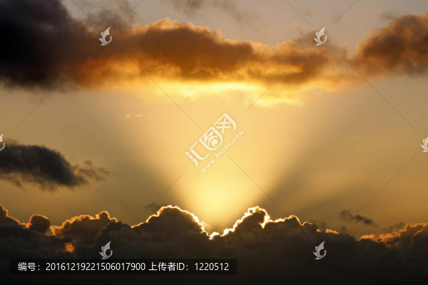 陽光與烏云
