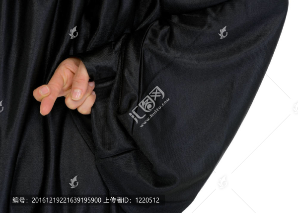 靠近背后隱藏的交叉手指
