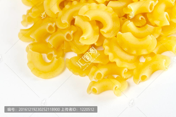 白色背景意大利干意大利面