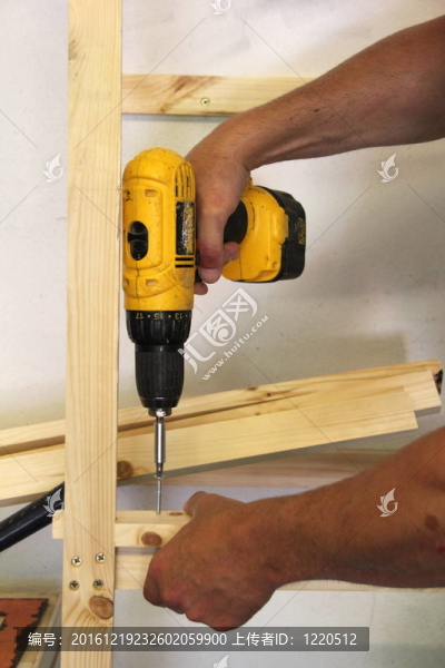 Carpenter使用電鉆