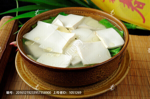 時(shí)蔬豆腐湯