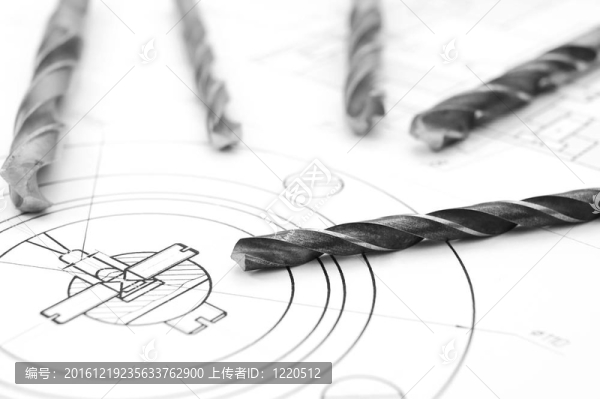 鉆孔與繪圖。