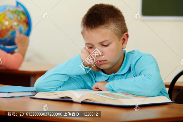 閱讀的孩子