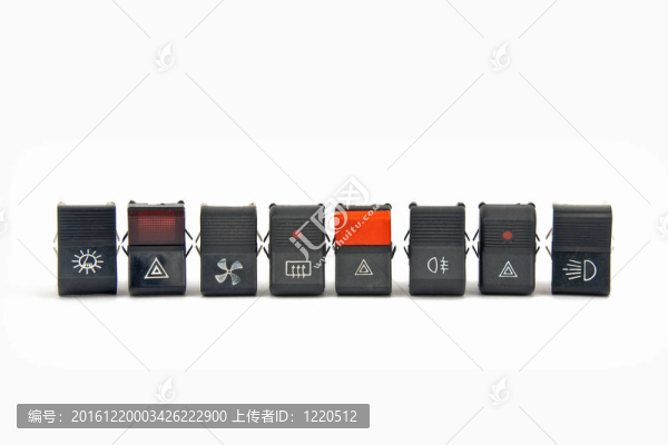 汽車儀表盤上的開關(guān)